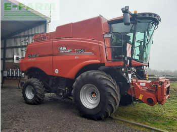 Combine harvester CASE IH