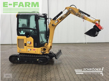 Mini excavator CATERPILLAR 302