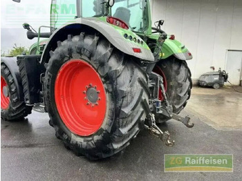 Farm tractor Fendt 724 scr: picture 3