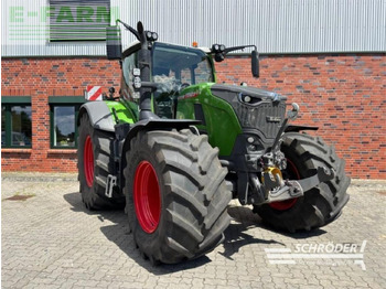 Farm tractor FENDT 728 Vario