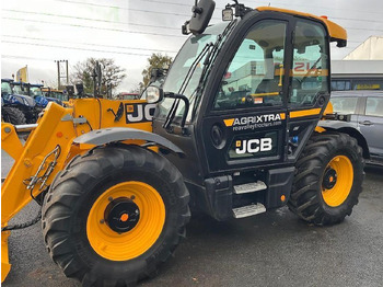 Mini excavator JCB
