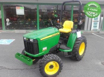 Farm tractor John Deere 3036: picture 1