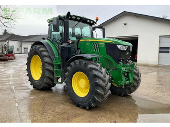 Farm tractor John Deere 6215r: picture 2