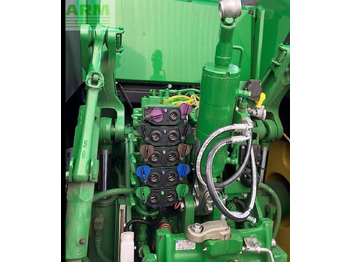 Farm tractor John Deere 7r 290: picture 3