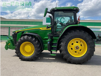 Farm tractor John Deere 8R340: picture 2