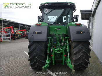 Farm tractor John Deere 8r370 autotrac: picture 2