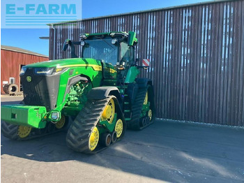 Farm tractor JOHN DEERE