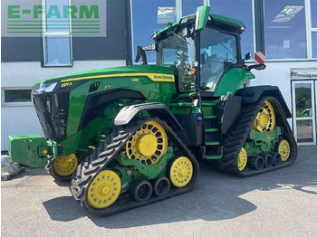Farm tractor JOHN DEERE