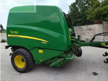 Square baler JOHN DEERE