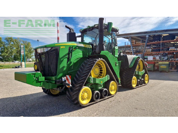 Farm tractor JOHN DEERE