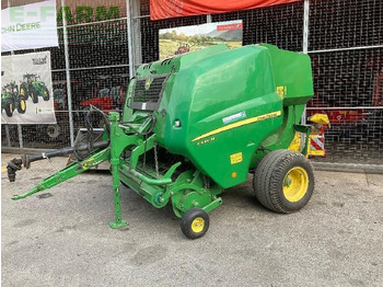 Square baler JOHN DEERE