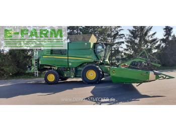 Combine harvester JOHN DEERE T670