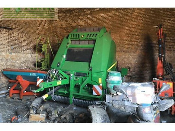 Square baler JOHN DEERE