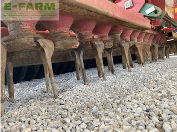 Combine seed drill Kverneland ngs 101 mit kuhn venta lc 4000: picture 2 Combine seed drill Kverneland ngs 101 mit kuhn venta lc 4000: picture 2