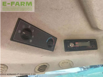 Farm tractor Massey Ferguson 5608: picture 4