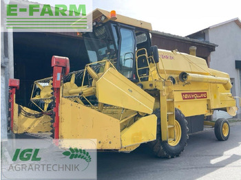 Combine harvester NEW HOLLAND
