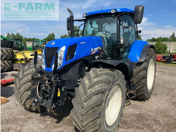 Farm tractor NEW HOLLAND T7.220