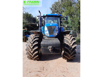 Farm tractor NEW HOLLAND T7000