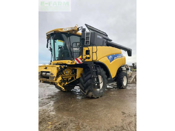 Combine harvester NEW HOLLAND CR9070