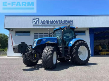 Farm tractor NEW HOLLAND T7050