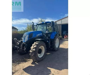 Farm tractor NEW HOLLAND T7