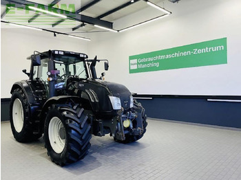 Farm tractor VALTRA T213