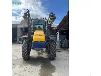Trailed sprayer