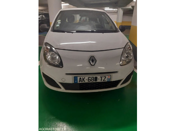Car RENAULT
