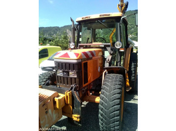Agricultural machinery Tracteur John Deere 6220 4X4 - 2006 - 10558 heures avec épareuse NOREMAT Tonica: picture 5