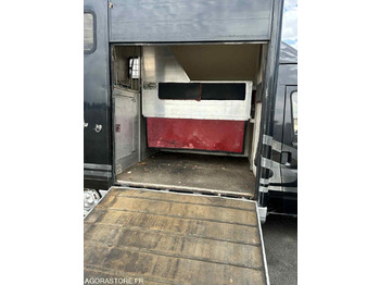 Panel van Fourgon FORD - Transport de 2 Chevaux - 2004 - 137 510 KM: picture 3 Panel van Fourgon FORD - Transport de 2 Chevaux - 2004 - 137 510 KM: picture 3