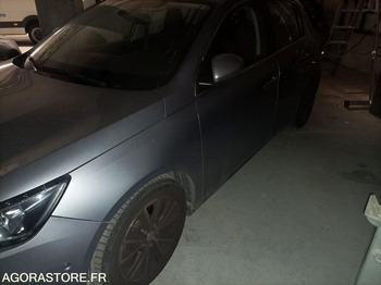 Car Peugeot 308 - 2015 - 125 000 km: picture 5