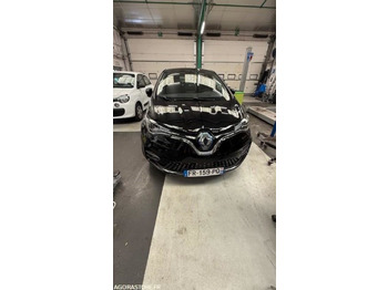 Car RENAULT