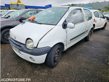 Car RENAULT
