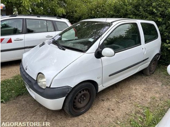 Car RENAULT