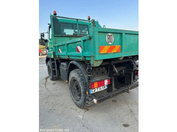 Truck MERCEDES UNIMOG U300C VERSION COMMUNALE 2003 38210 KM: picture 4