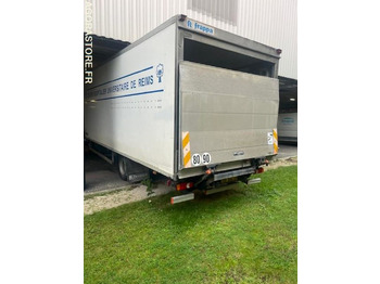 Truck RENAULT Midlum