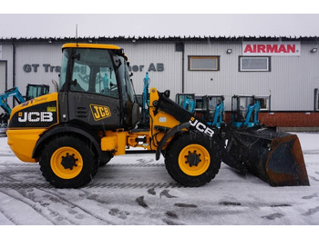 Wheel loader JCB 409: picture 4