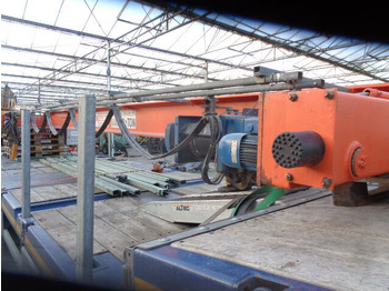 Gantry crane DEMAG