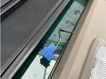 Body and exterior for Truck MAN sunroof, roof hatch: picture 4