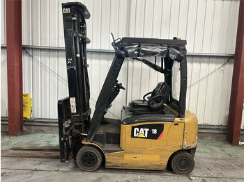 Electric forklift CATERPILLAR EP