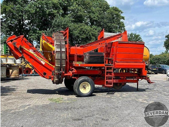 Potato harvester GRIMME