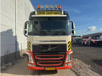 Lease a Volvo FH 13.540 8X4, 150 TON, INTARDER, 566862 KM Volvo FH 13.540 8X4, 150 TON, INTARDER, 566862 KM: picture 2