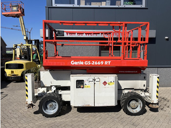 Scissor lift GENIE