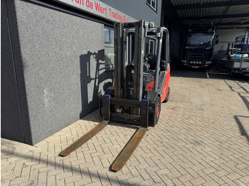 Diesel forklift Linde H30D-02 Triplo 465 Freelift / Sideshift / VW Diesel 2014: picture 3