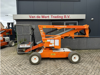 Articulated boom NIFTYLIFT