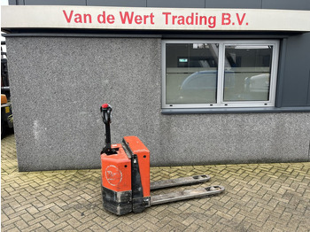 Pallet truck TOYOTA
