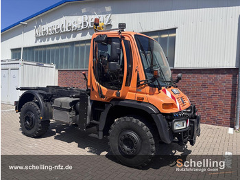 Truck UNIMOG U500
