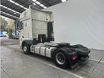Tractor unit DAF XF 106.460 Superspacecab: picture 3 Tractor unit DAF XF 106.460 Superspacecab: picture 3