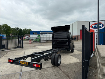 Van Iveco 40C18/35 Daily  Holland vehicle in excellent quality: picture 3