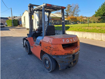 Forklift 1999 TOYOTA 7FD35 FORKLIFT: picture 3 Forklift 1999 TOYOTA 7FD35 FORKLIFT: picture 3